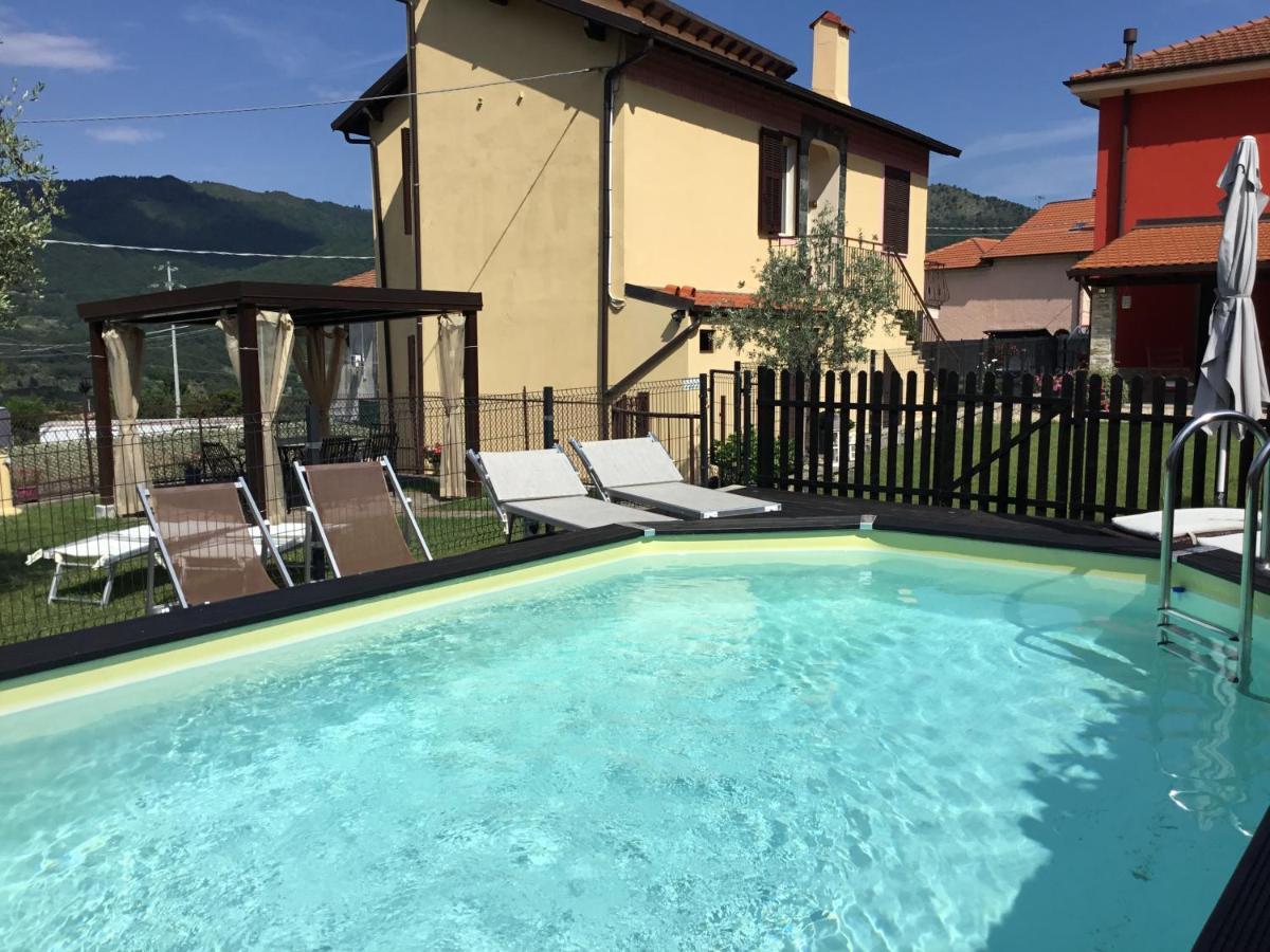 Casa Ginni Con Piscina E Giardino Caravonica Exterior foto